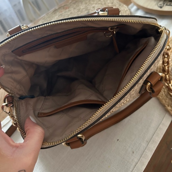 MICHAEL KORS bag! - Picture 6 of 9